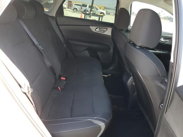 3KPF24AD9LE201792 KIA FORTE FE