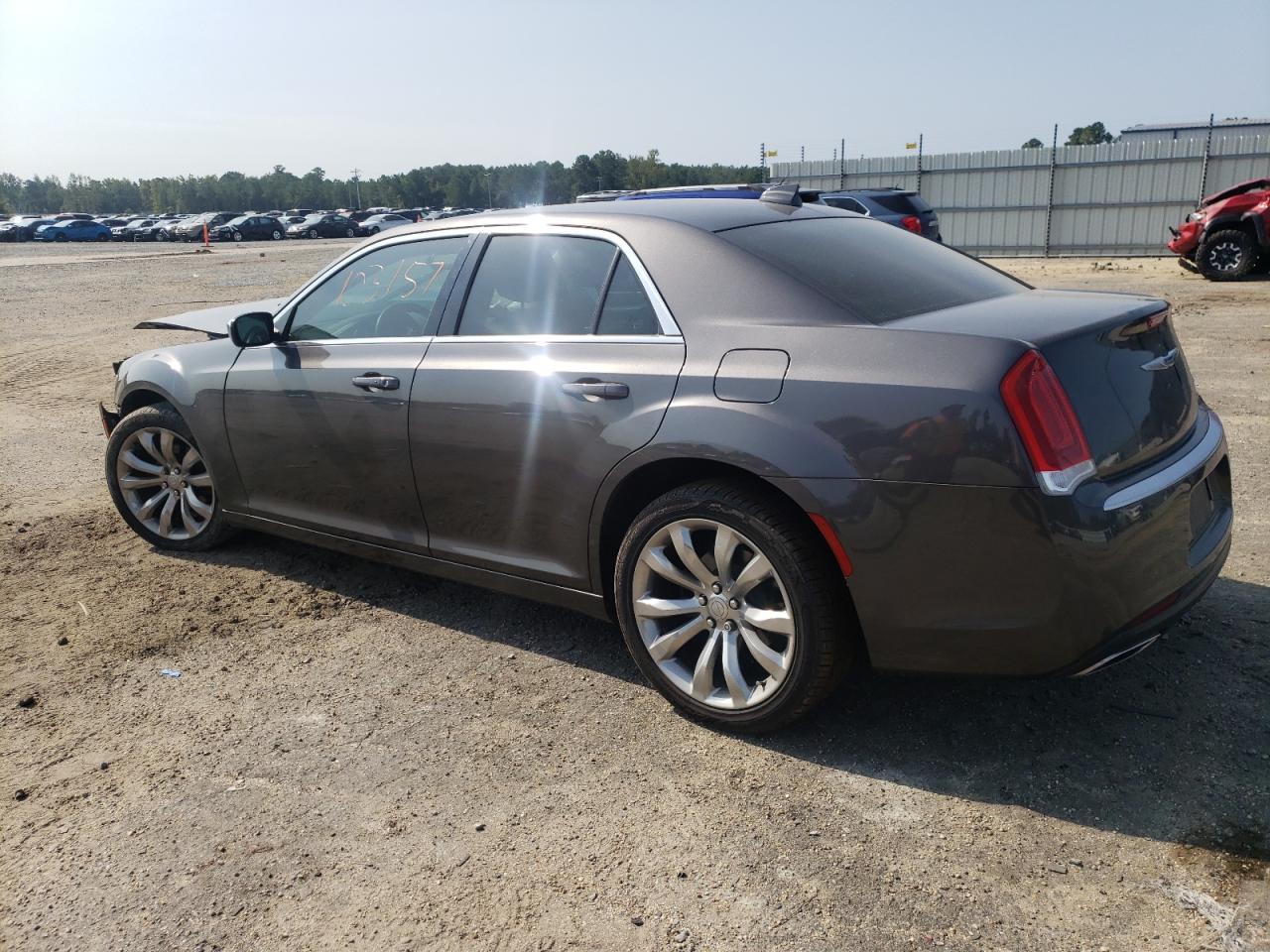 2C3CCAAG7KH760886 Chrysler 300 TOURIN 2