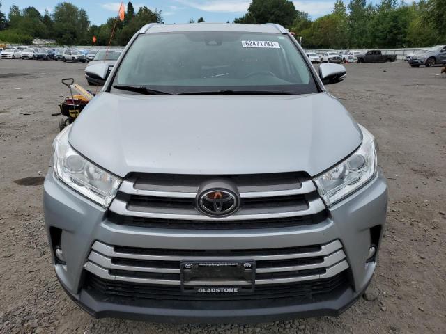 5TDJZRFH7JS826645 Toyota Highlander Se