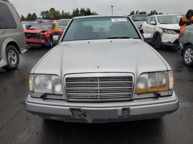 WDBEA32EXSC256868 | 1995 MERCEDES-BENZ E 320 BASE