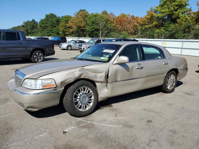 2007 Lincoln Town Car Signature Limited