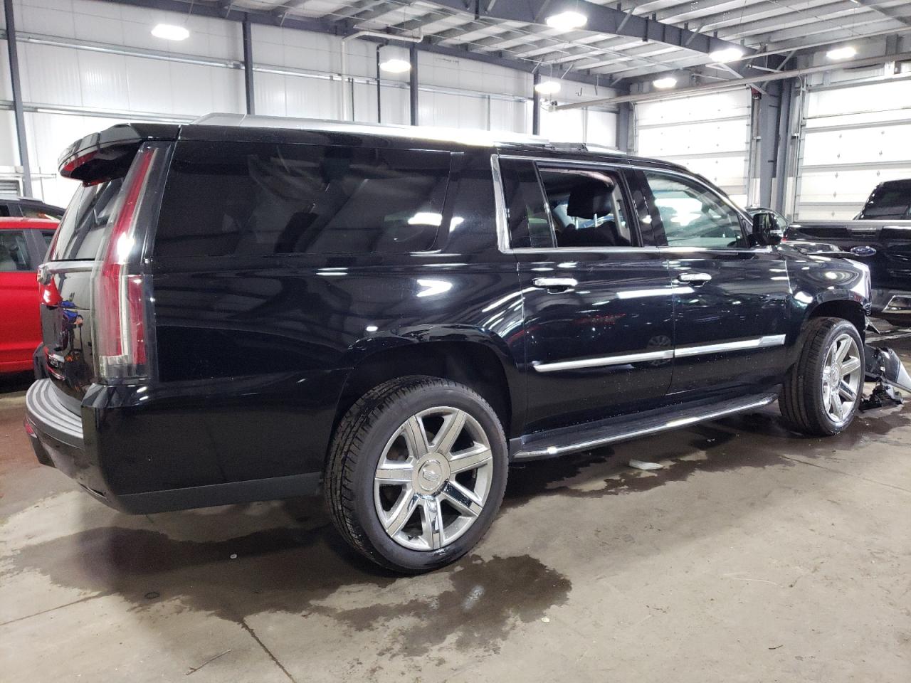 1GYS4HKJ1KR135952 Cadillac Escalade E 3