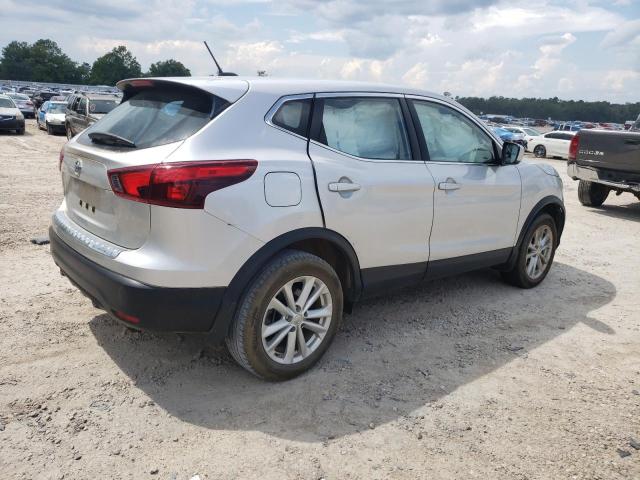 JN1BJ1CPXHW017095 Nissan Rogue Sport S