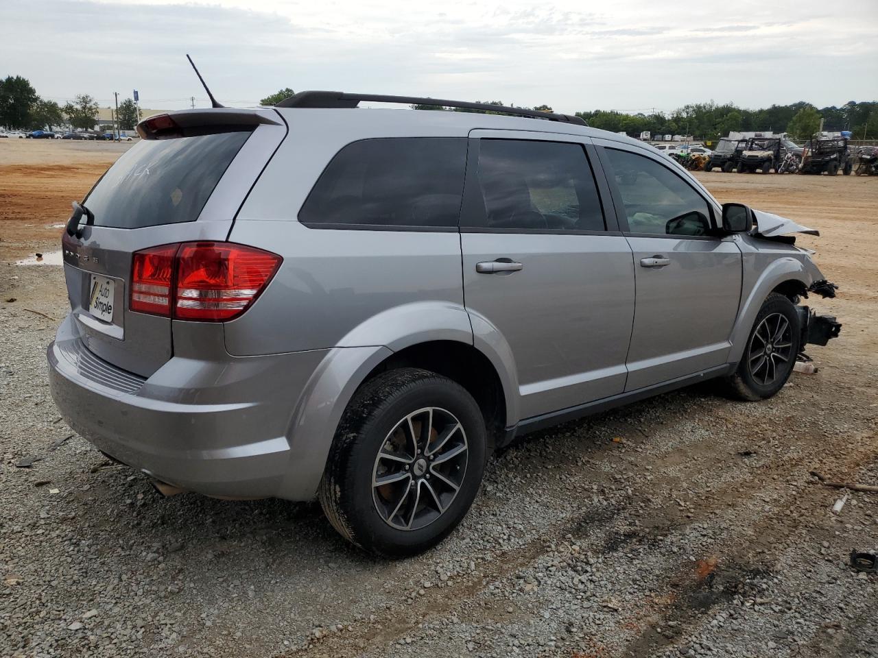 DODGE JOURNEY SE
