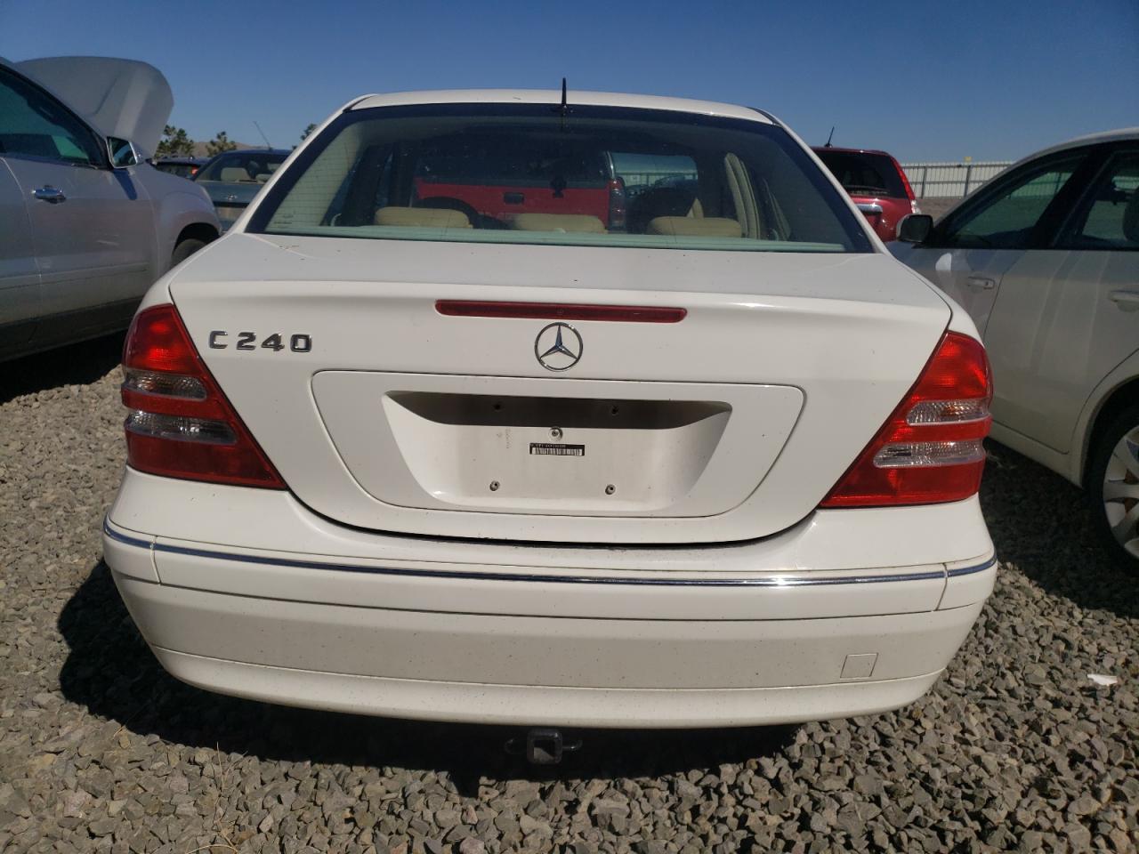 WDBRF61J02F256590 2002 Mercedes-Benz C 240