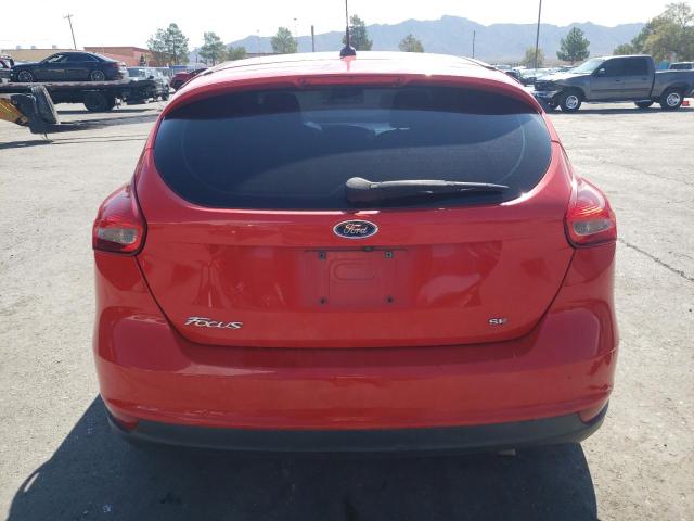 1FADP3K25HL246975 Ford FOCUS SE