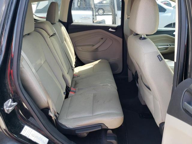 1FMCU9G9XHUC35791 Ford ESCAPE SE