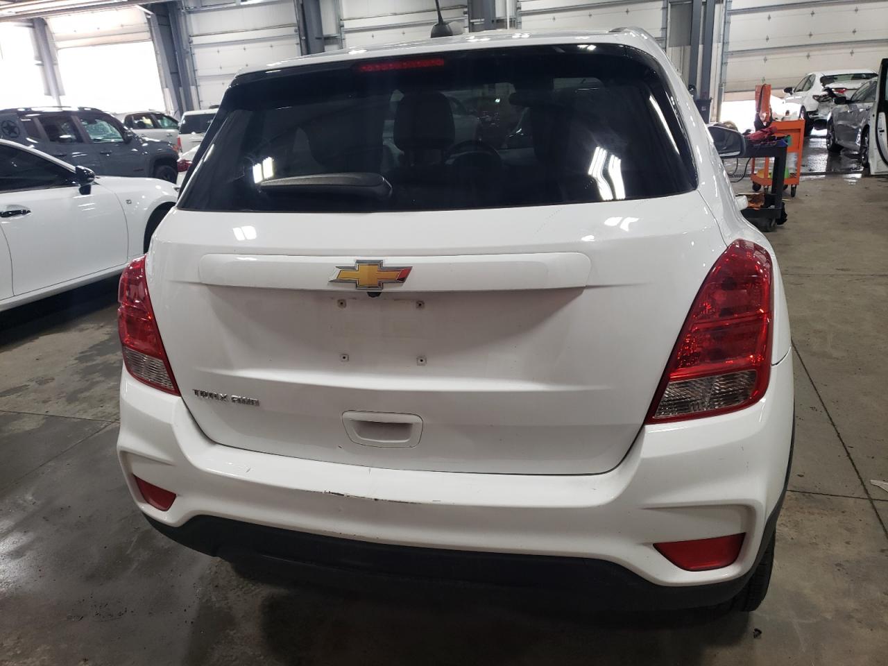 KL7CJNSB6LB067729 Chevrolet Trax LS 6