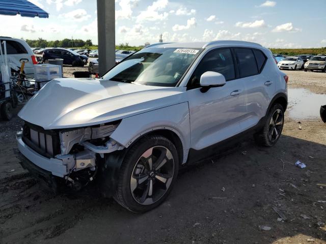 2021 Volvo XC40 