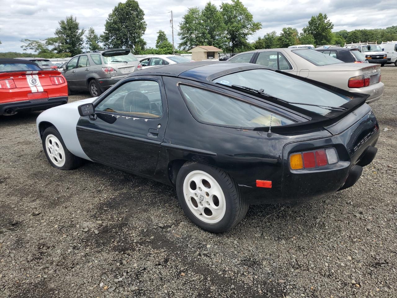 WP0ZZZ92ZES841585 1984 Porsche 928 S-4