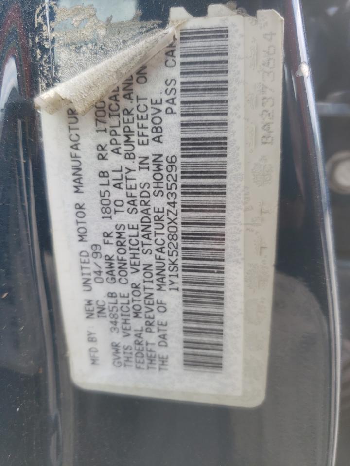 1Y1SK5280XZ435296 1999 Chevrolet Geo Prizm Base