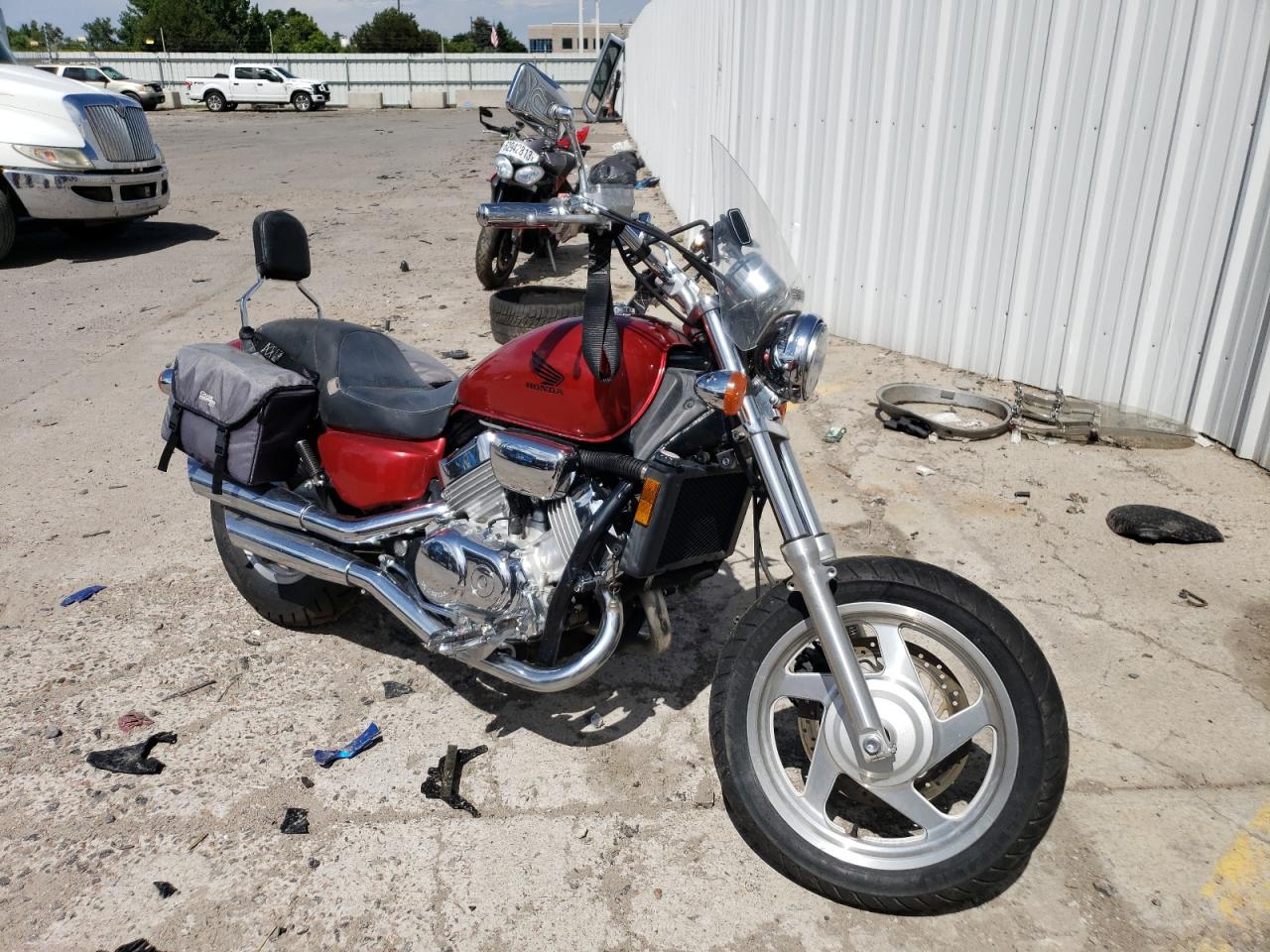 Honda VF750C (MAGNA) 2002 