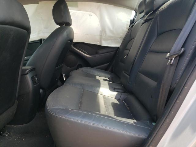 3KPFL4A80HE108294 KIA FORTE EX