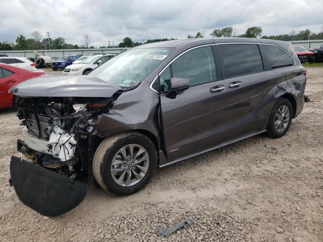 2021 Toyota Sienna XLE