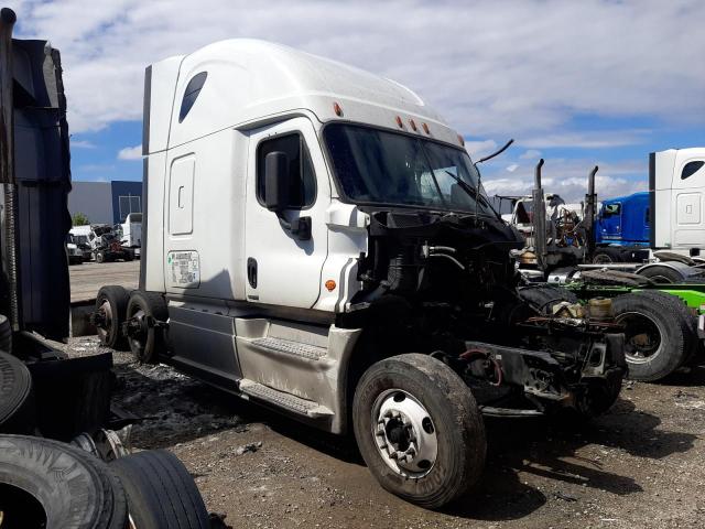 Lot #2500960681 2016 FREIGHTLINER CASCADIA salvage car