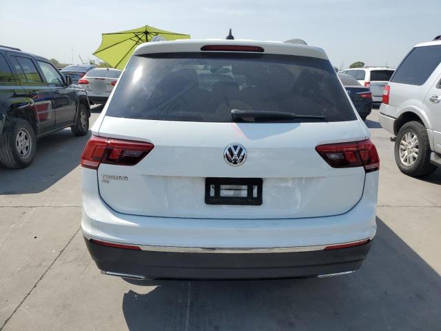 3VV3B7AX3LM015977 Volkswagen Tiguan SE 6