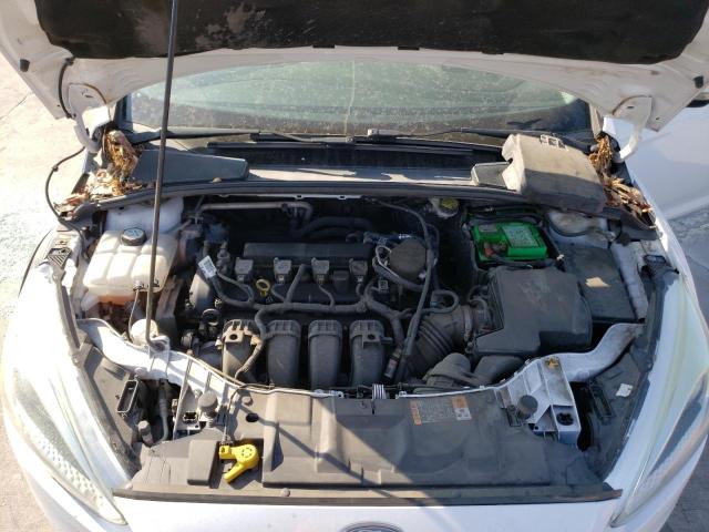 1FADP3K27FL281854 Ford FOCUS SE