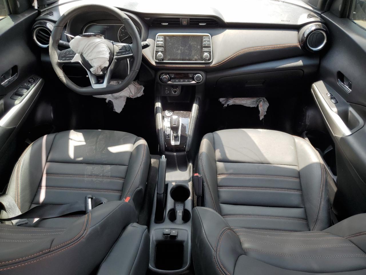 3N1CP5DV7LL518998 2020 Nissan Kicks Sr