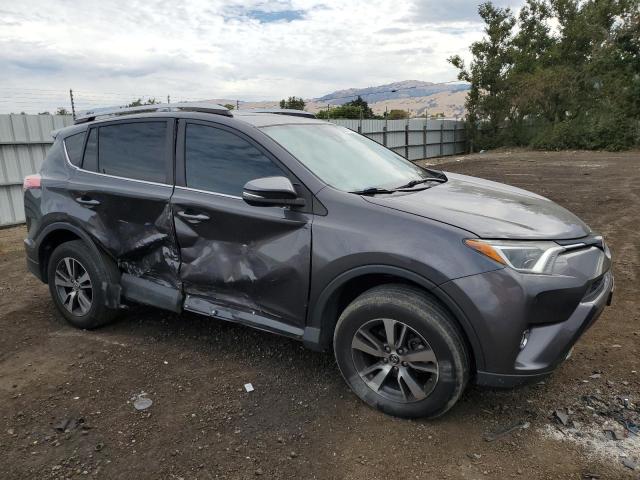 2T3WFREV3HW360999 Toyota Rav4 Xle