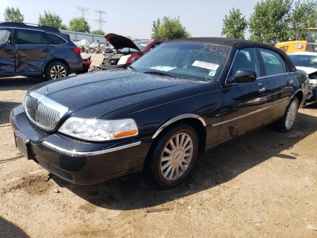 2005 Lincoln Town Car Signature Limited