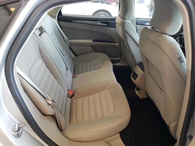 3FA6P0HDXHR126526 Ford FUSION SE