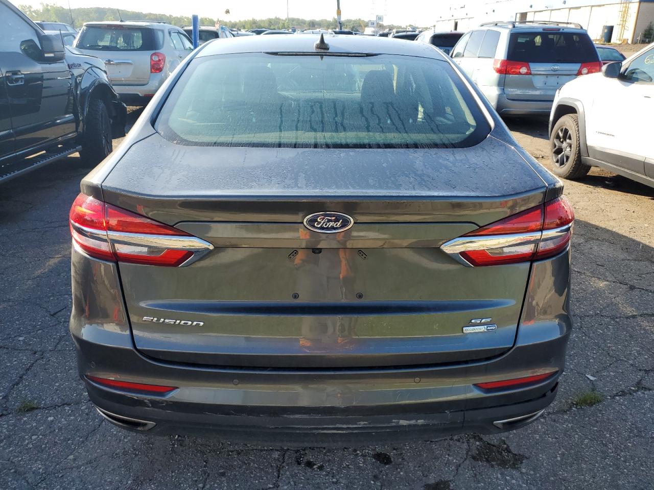 2020 Ford Fusion Se vin: 3FA6P0T90LR198377