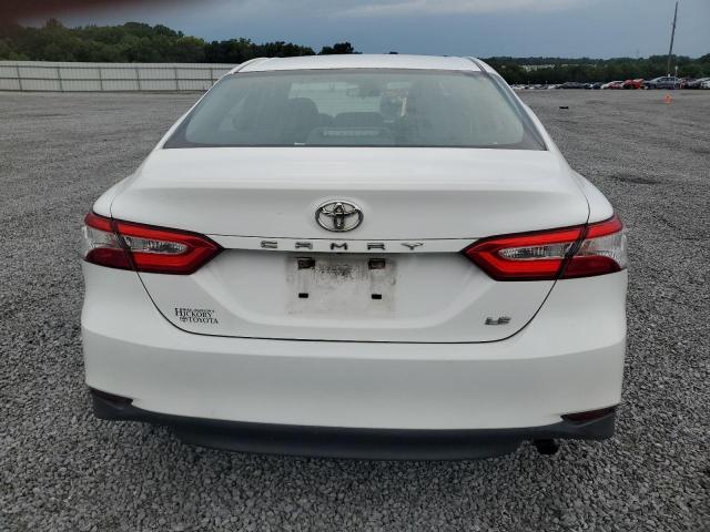 2018 TOYOTA CAMRY L/LE 4T1B11HK4JU568811