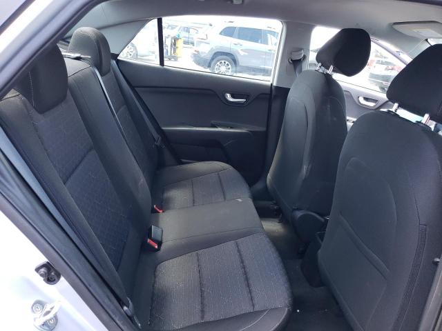 3KPA24ADXME413256 KIA RIO LX