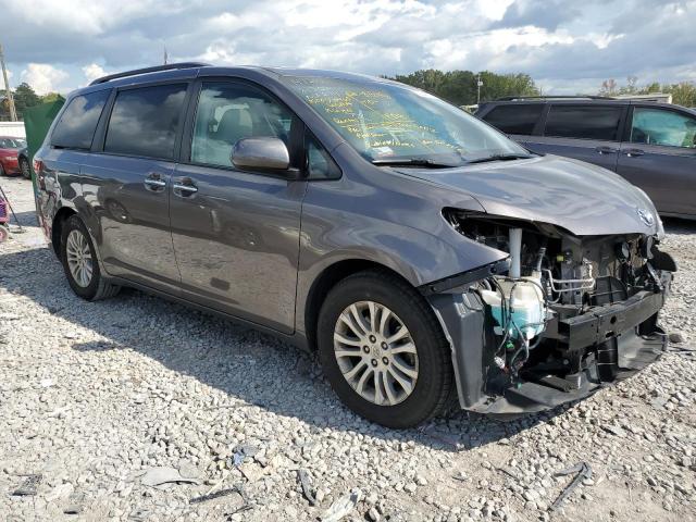 5TDYK3DC2GS761929 Toyota SIENNA XLE