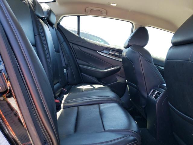 1N4AA6AV6KC369290 Nissan MAXIMA S