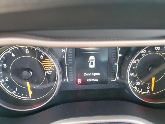 1C4PJLCB2JD558534 Jeep Cherokee Latitude