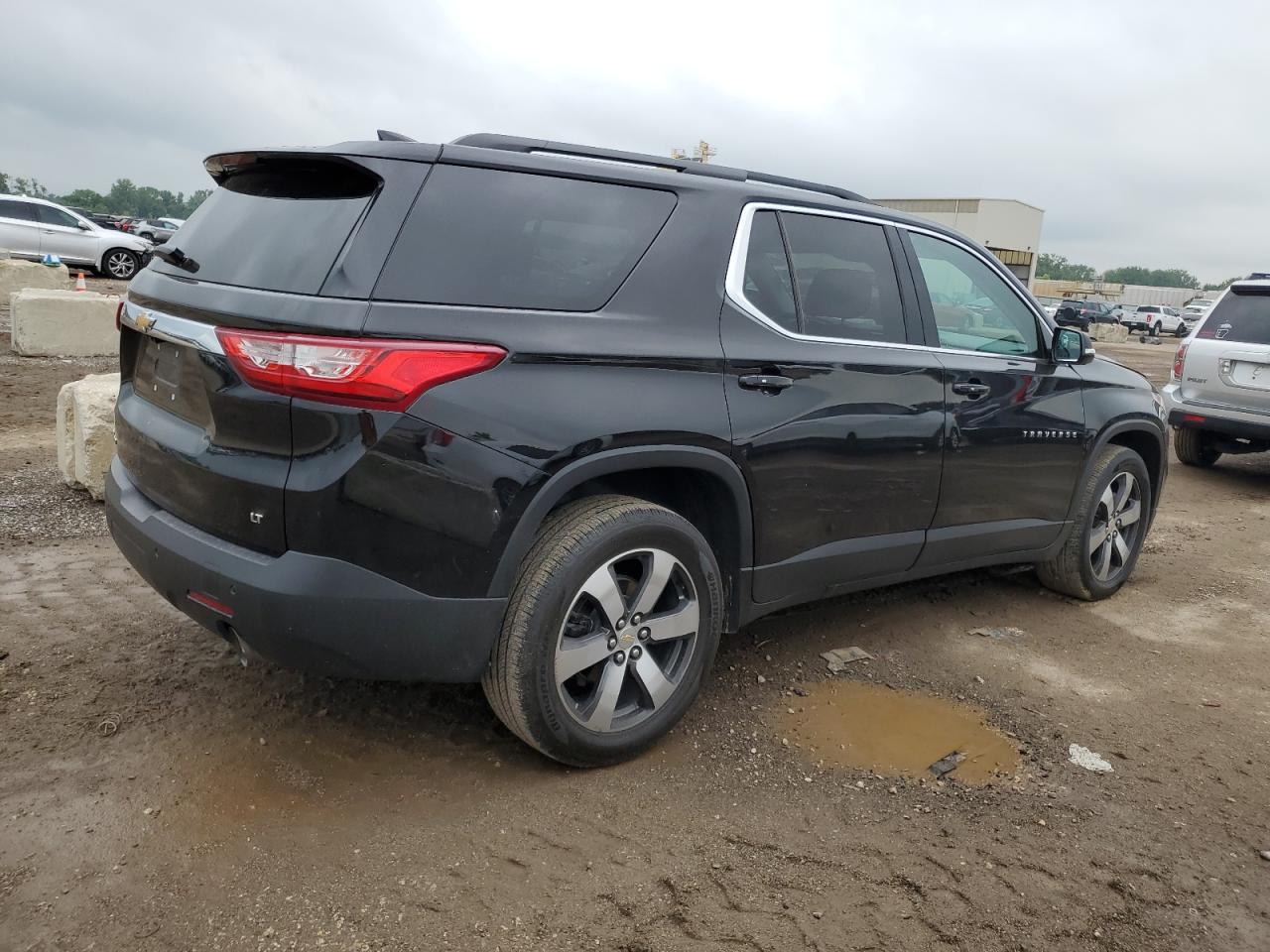 1GNEVHKW1LJ133959 Chevrolet Traverse L 3