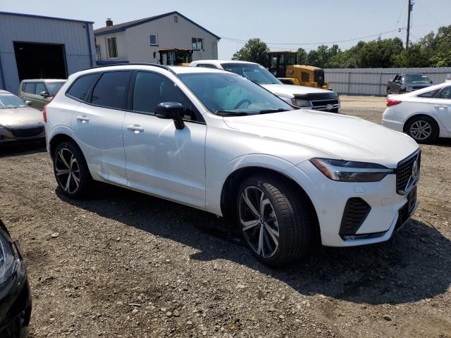 2022 VOLVO XC60 B6 R- YV4062RM5N1086792