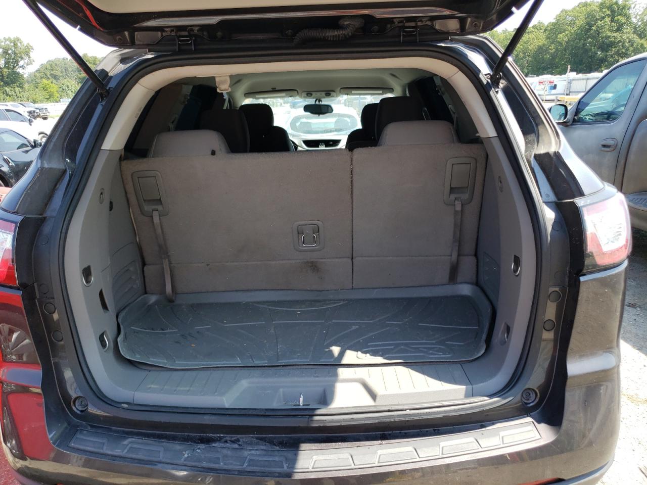 1GNKRFEDXFJ191854 2015 Chevrolet Traverse Ls 1GNKRFEDXFJ191854 2015 Chevrolet Traverse Ls