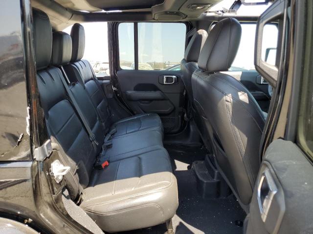 1C4HJXEN2JW204021 Jeep Wrangler Unlimited Sahara