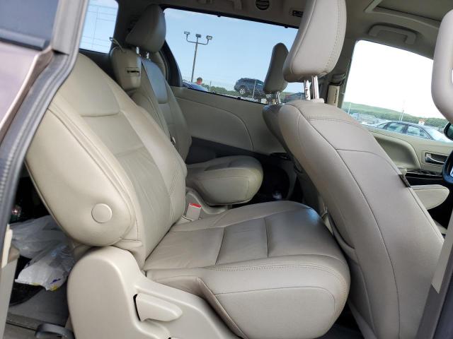 5TDYZ3DCXJS955868 Toyota SIENNA XLE