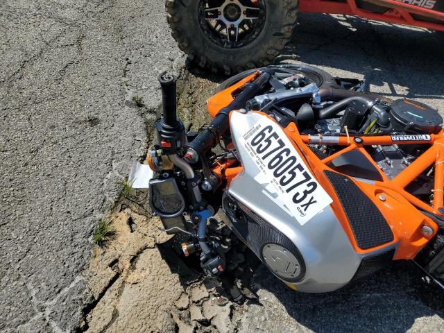 2016 KTM MOTORCYCLE VBKV39401GM937114