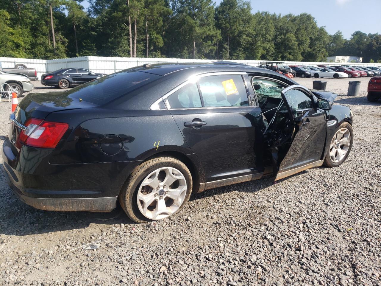 Lot #2952751920 2011 FORD TAURUS SEL