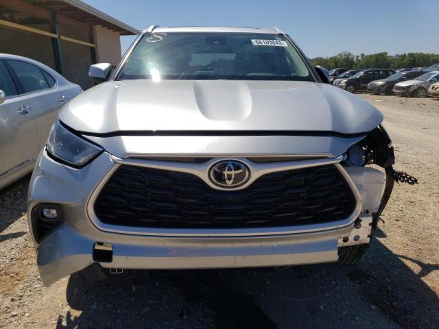 5TDGZRAH7NS117415 2022 Toyota Highlander Xle