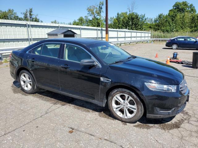 2016 Ford Taurus - Image 4