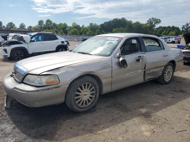 2003 Lincoln Town Car Signature