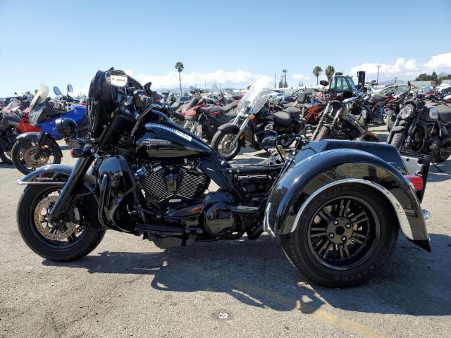 2019 HARLEY-DAVIDSON FLHTCUTG 1HD1MAF31KB856316