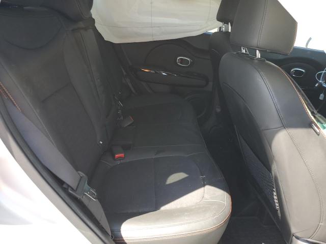 KNDJX3AA8K7646163 KIA Soul !