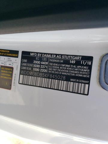 WDDWJ8DB5KF845028 Mercedes-Benz C 300