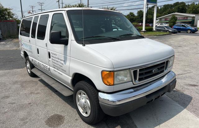 2004 Ford Econoline Cargo Van 