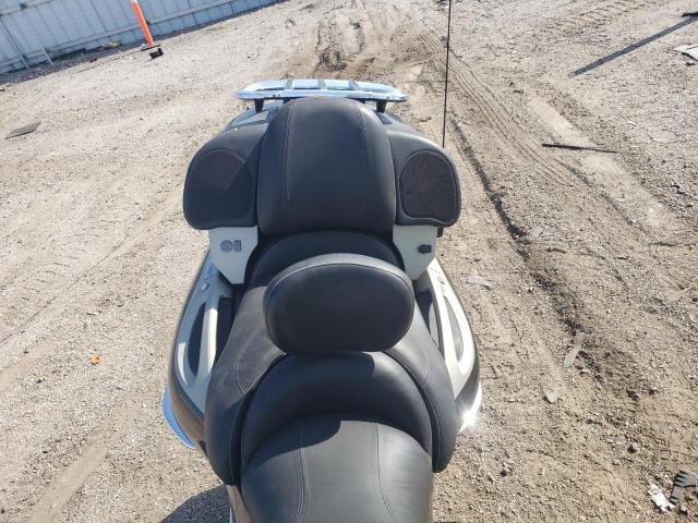 2009 BMW K1200 LT - WB10559A09ZL74219