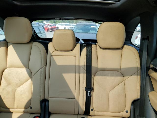 WP1AA2A22HKA89825 Porsche Cayenne