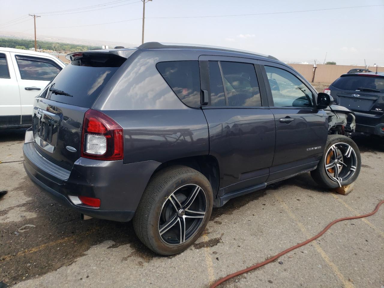 2016 Jeep Compass Latitude vin: 1C4NJCEA3GD773621