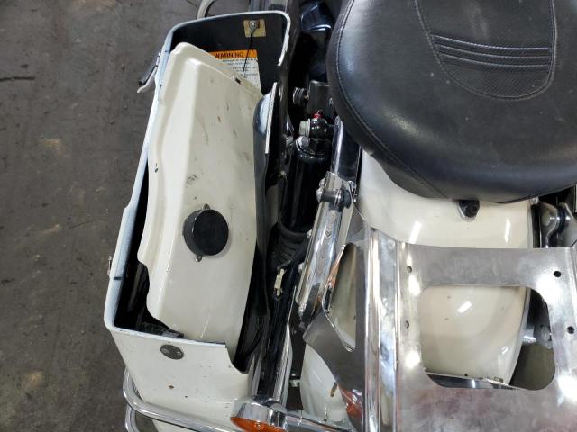 2011 HARLEY-DAVIDSON FLHP 1HD1FHM11BB613058