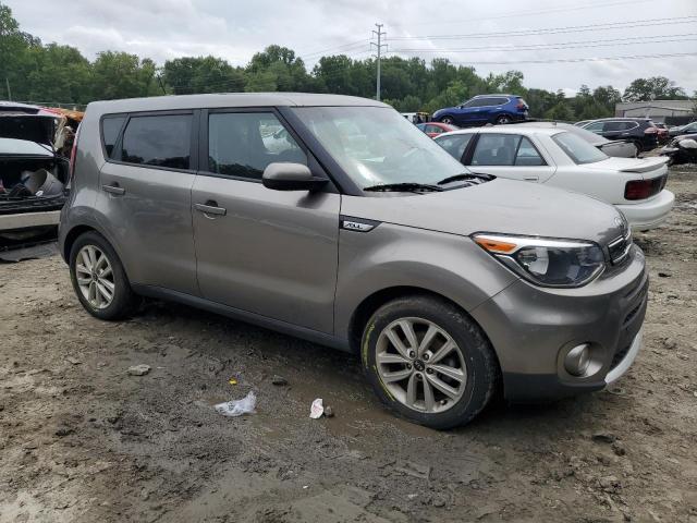 KNDJP3A50J7589328 KIA SOUL +